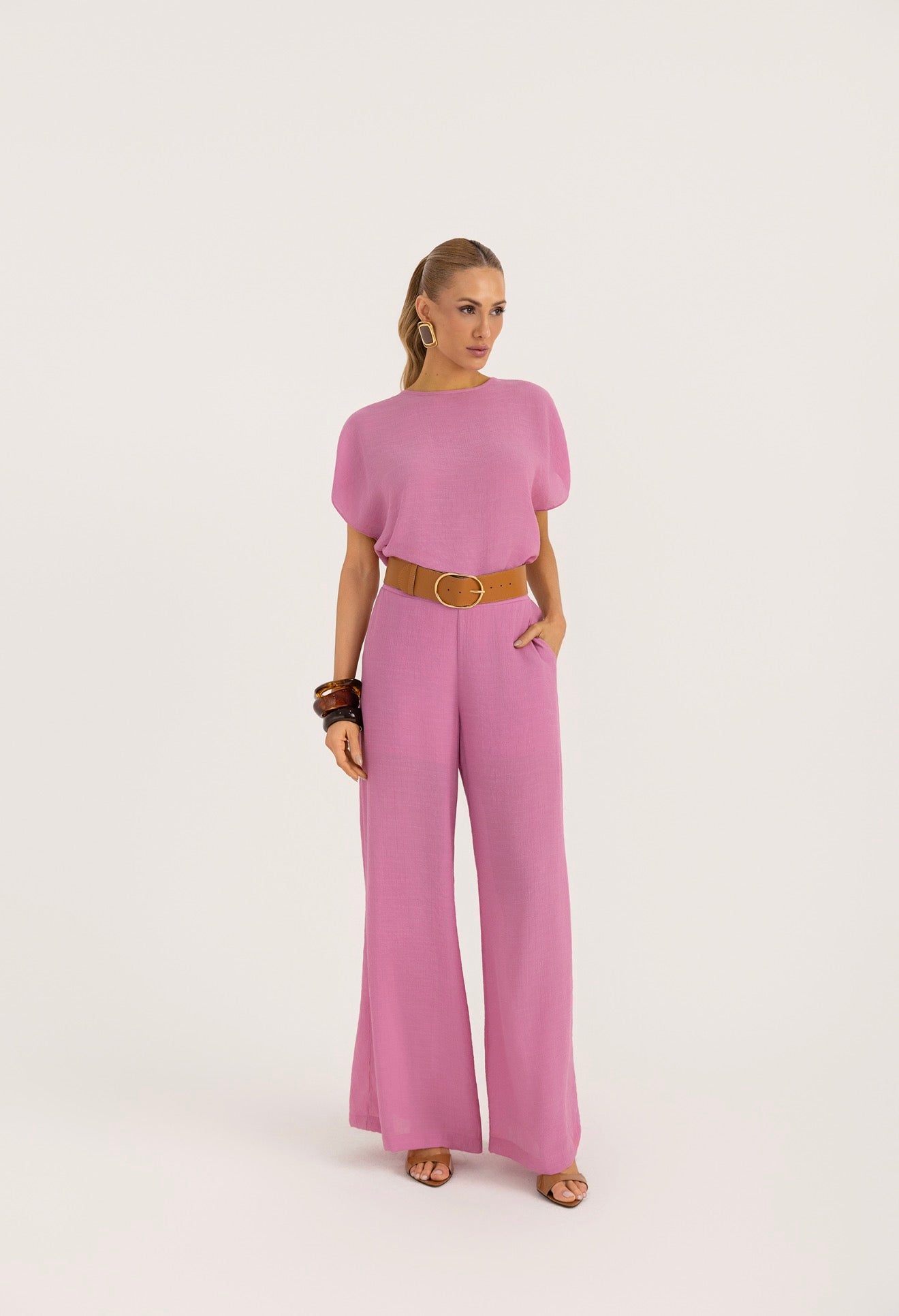 Calça Pantalona com Elástico nas Costa