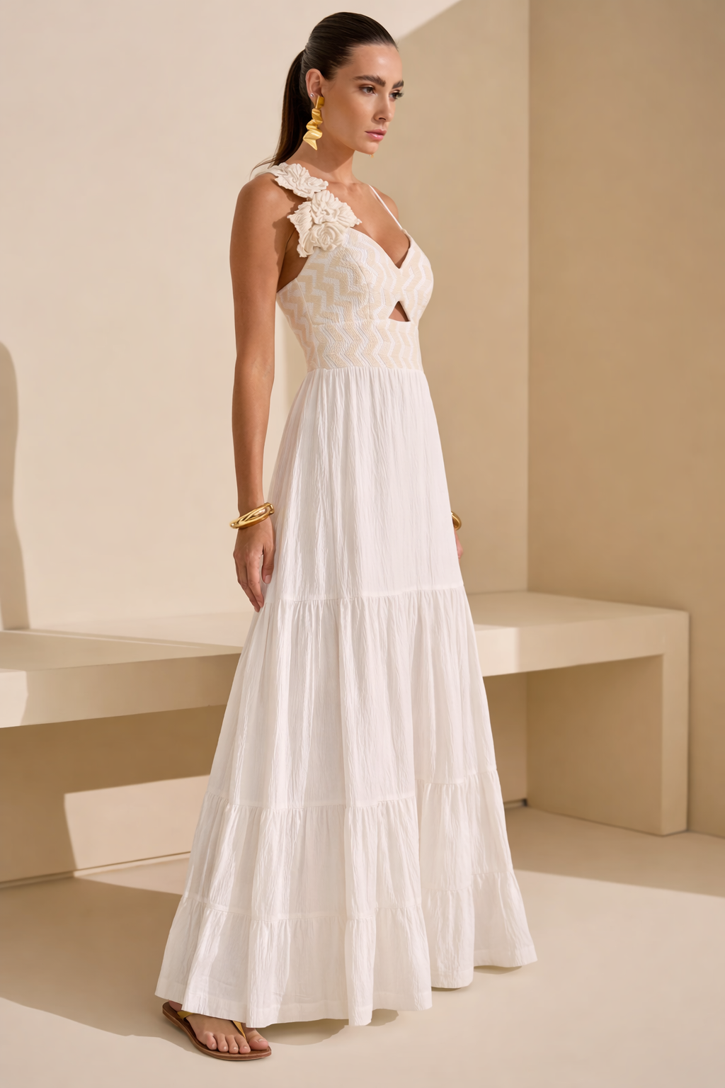 Vestido maxi com crochê