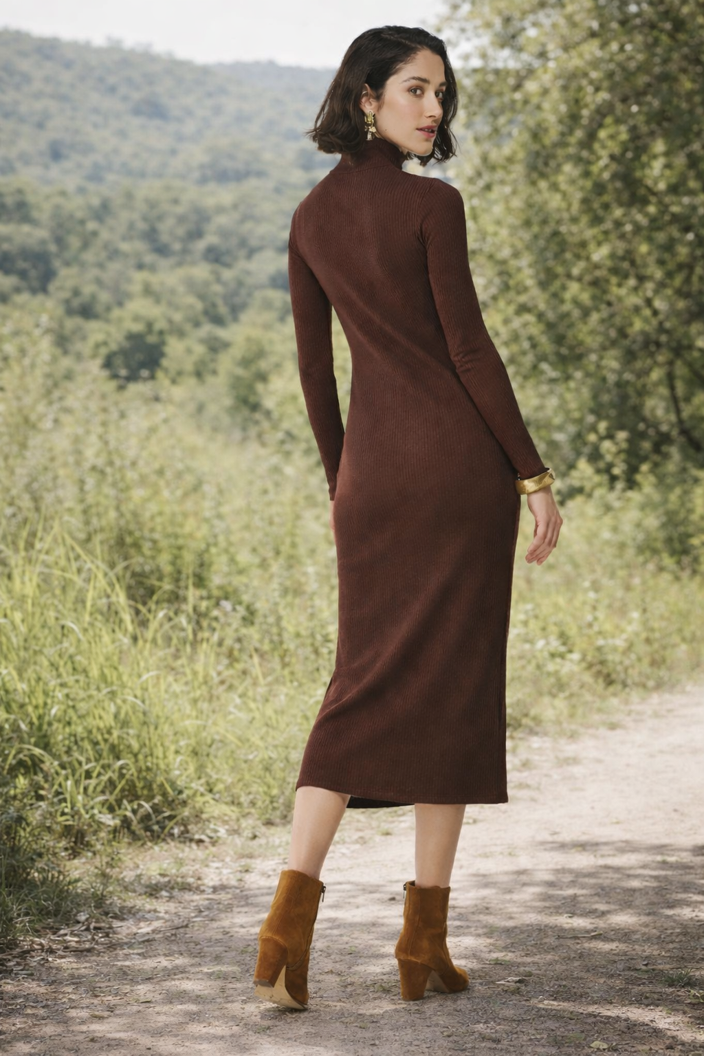 Vestido Midi Canelado Gola Alta