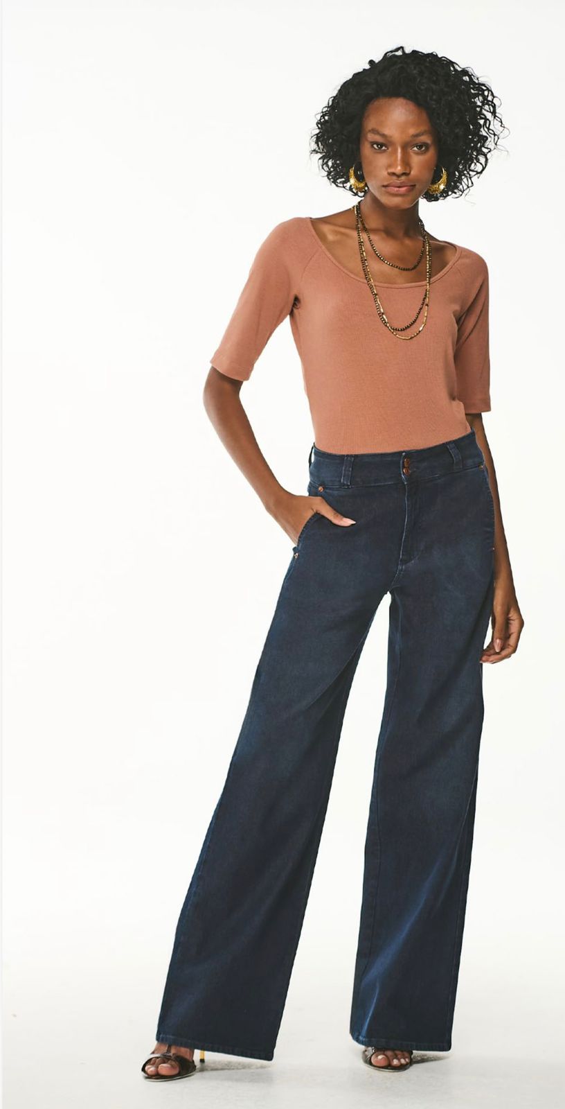 Blusa Essencial Manga Curta