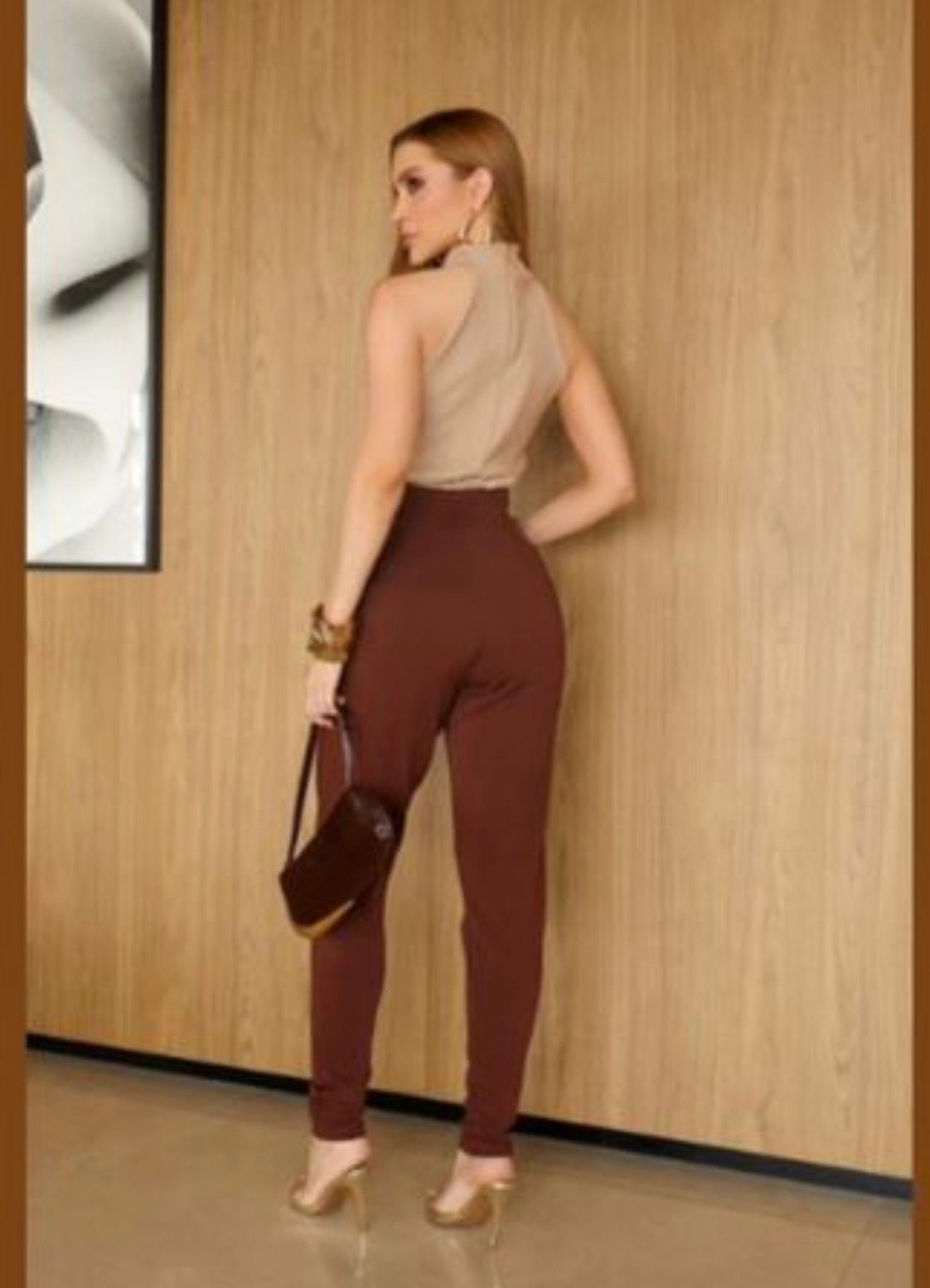 Calça Montaria Feminina com Modelagem Sofisticada e Toque de Elastano