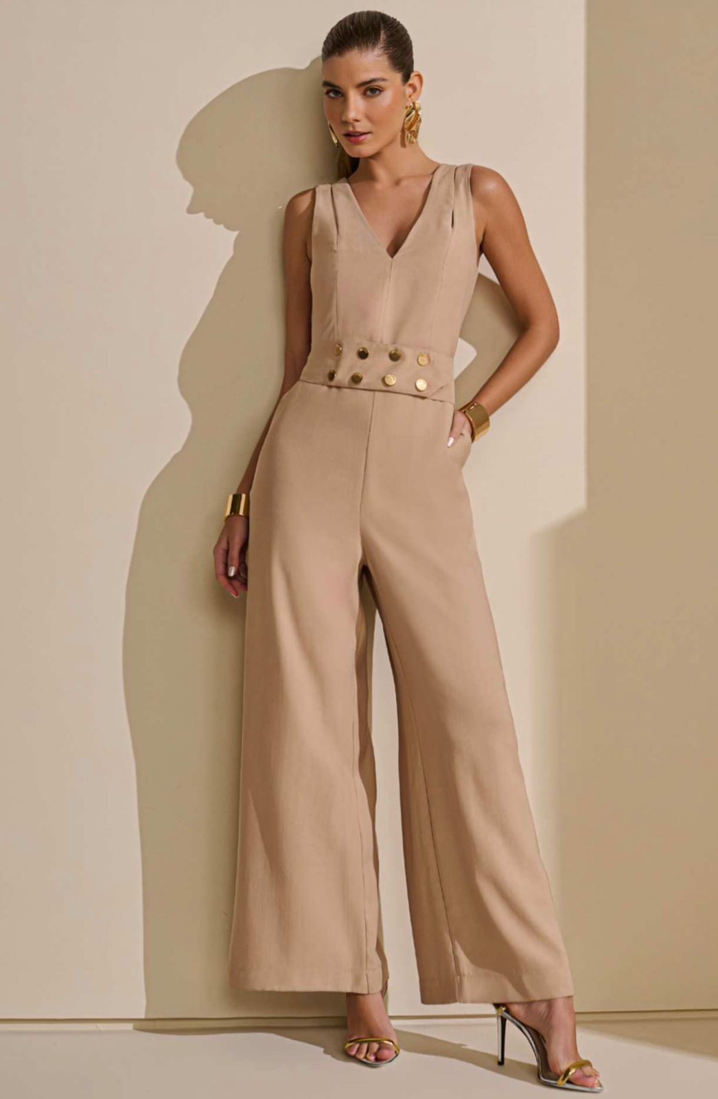 Macacão com Cinto Largo em Viscose